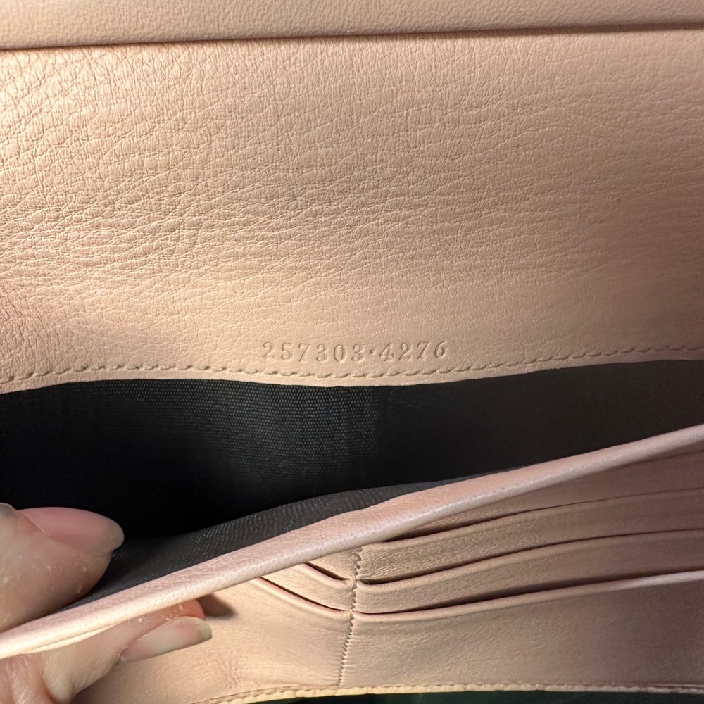 Gucci Guccisima Blush Embossed Wallet - Picture 6 of 11